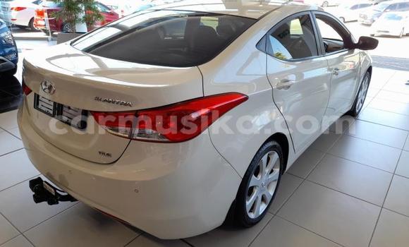 Acheter Occasion Voiture Hyundai Elantra Blanc à Beitbridge, Matabeleland South Acheter Occasion Voiture Hyundai Elantra Blanc à Beitbridge, Matabeleland South