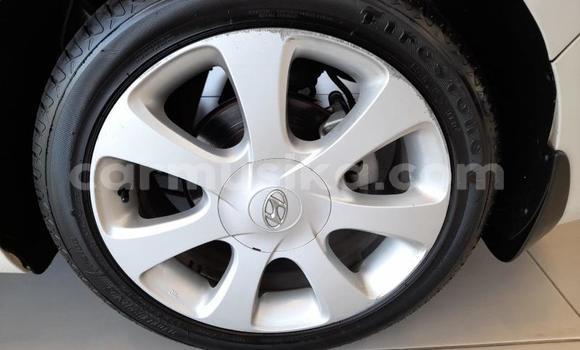 Acheter Occasion Voiture Hyundai Elantra Blanc à Beitbridge, Matabeleland South Acheter Occasion Voiture Hyundai Elantra Blanc à Beitbridge, Matabeleland South