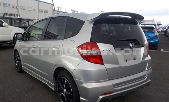 Acheter Occasion Voiture Honda Fit Gris à Beitbridge, Matabeleland South Acheter Occasion Voiture Honda Fit Gris à Beitbridge, Matabeleland South