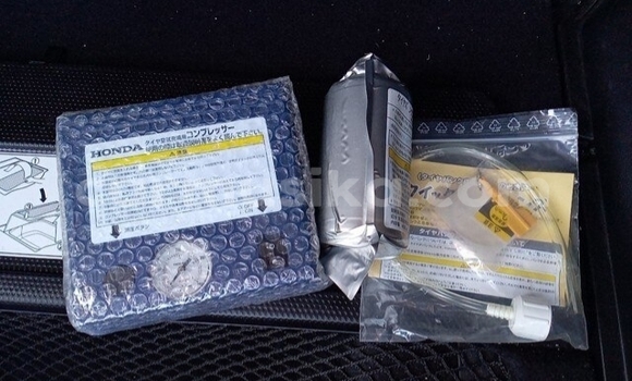 Acheter Occasion Voiture Honda Fit Blanc à Beitbridge, Matabeleland South Acheter Occasion Voiture Honda Fit Blanc à Beitbridge, Matabeleland South