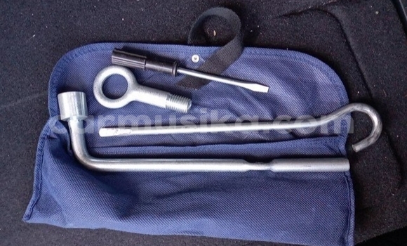 Acheter Occasion Voiture Honda Fit Blanc à Beitbridge, Matabeleland South Acheter Occasion Voiture Honda Fit Blanc à Beitbridge, Matabeleland South