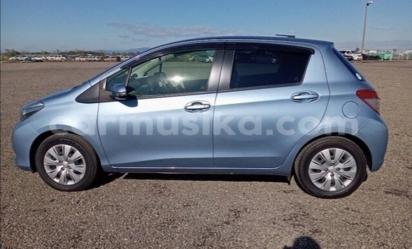 Acheter Occasion Voiture Toyota Vitz Bleu à Beitbridge, Matabeleland South Acheter Occasion Voiture Toyota Vitz Bleu à Beitbridge, Matabeleland South