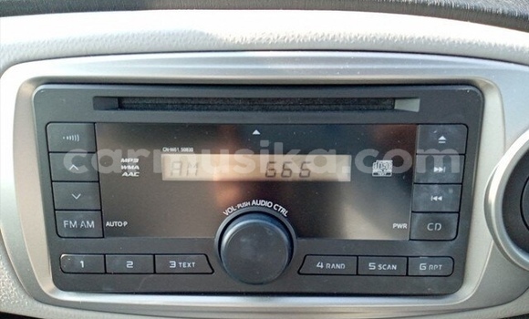 Acheter Occasion Voiture Toyota Vitz Bleu à Beitbridge, Matabeleland South Acheter Occasion Voiture Toyota Vitz Bleu à Beitbridge, Matabeleland South