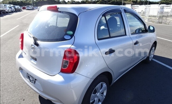 Acheter Occasion Voiture Nissan Micra Gris à Beitbridge, Matabeleland South Acheter Occasion Voiture Nissan Micra Gris à Beitbridge, Matabeleland South