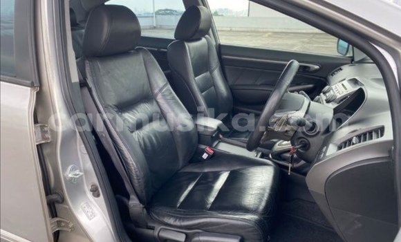 Acheter Occasion Voiture Honda Civic Gris à Beitbridge, Matabeleland South Acheter Occasion Voiture Honda Civic Gris à Beitbridge, Matabeleland South