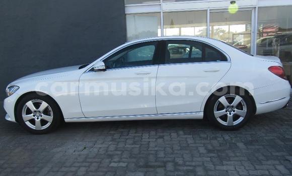 Tenga Tsaru Mercedes-Benz C180 coupe Chena Mota in Beitbridge in Matabeleland South Tenga Tsaru Mercedes-Benz C180 coupe Chena Mota in Beitbridge in Matabeleland South