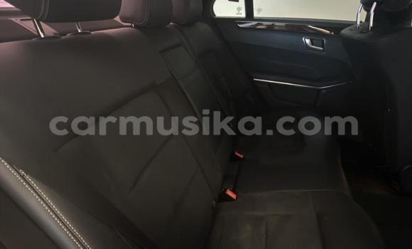 Buy Used Mercedes-Benz E200 White Car in Beitbridge in Matabeleland South Buy Used Mercedes-Benz E200 White Car in Beitbridge in Matabeleland South