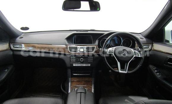 Buy Used Mercedes-Benz E200 White Car in Beitbridge in Matabeleland South Buy Used Mercedes-Benz E200 White Car in Beitbridge in Matabeleland South