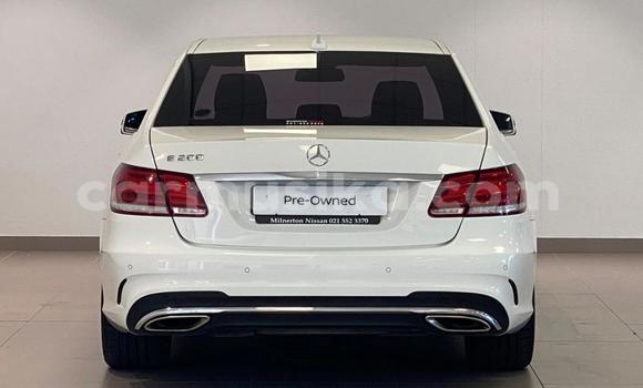 Buy Used Mercedes-Benz E200 White Car in Beitbridge in Matabeleland South Buy Used Mercedes-Benz E200 White Car in Beitbridge in Matabeleland South
