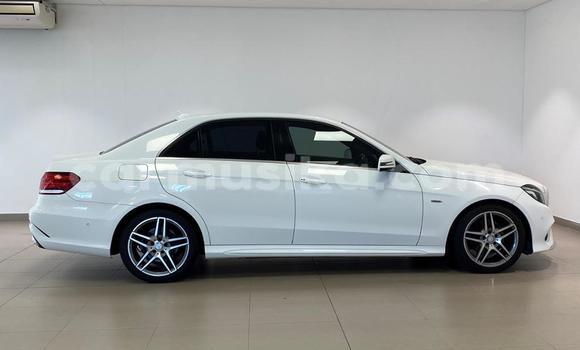 Buy Used Mercedes-Benz E200 White Car in Beitbridge in Matabeleland South Buy Used Mercedes-Benz E200 White Car in Beitbridge in Matabeleland South