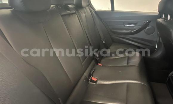 Acheter Occasion Voiture BMW 3–Series Gris à Beitbridge, Matabeleland South Acheter Occasion Voiture BMW 3–Series Gris à Beitbridge, Matabeleland South