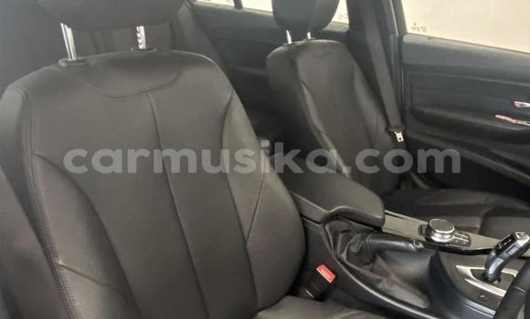 Acheter Occasion Voiture BMW 3–Series Gris à Beitbridge, Matabeleland South Acheter Occasion Voiture BMW 3–Series Gris à Beitbridge, Matabeleland South