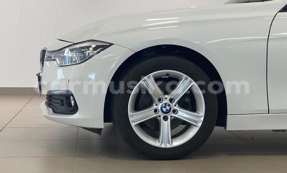 Acheter Occasion Voiture BMW 3–Series Gris à Beitbridge, Matabeleland South Acheter Occasion Voiture BMW 3–Series Gris à Beitbridge, Matabeleland South