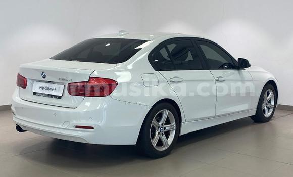 Acheter Occasion Voiture BMW 3–Series Gris à Beitbridge, Matabeleland South Acheter Occasion Voiture BMW 3–Series Gris à Beitbridge, Matabeleland South