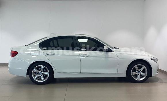 Acheter Occasion Voiture BMW 3–Series Gris à Beitbridge, Matabeleland South Acheter Occasion Voiture BMW 3–Series Gris à Beitbridge, Matabeleland South