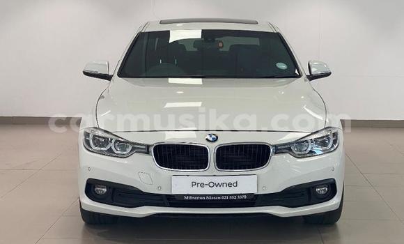 Acheter Occasion Voiture BMW 3–Series Gris à Beitbridge, Matabeleland South Acheter Occasion Voiture BMW 3–Series Gris à Beitbridge, Matabeleland South