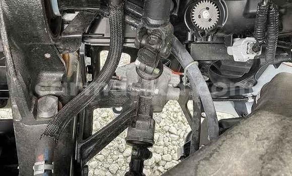 Acheter Import Utilitaire Toyota Dyna Blanc à Beitbridge, Matabeleland South Acheter Import Utilitaire Toyota Dyna Blanc à Beitbridge, Matabeleland South