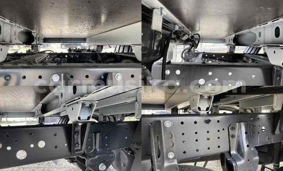 Acheter Import Utilitaire Toyota Dyna Blanc à Beitbridge, Matabeleland South Acheter Import Utilitaire Toyota Dyna Blanc à Beitbridge, Matabeleland South