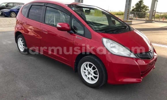 Nunua Ilio tumika Honda Fit Nyekundu Gari ndani ya Beitbridge nchini Matabeleland Kusini