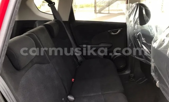 Nunua Ilio tumika Honda Fit Nyekundu Gari ndani ya Beitbridge nchini Matabeleland Kusini Nunua Ilio tumika Honda Fit Nyekundu Gari ndani ya Beitbridge nchini Matabeleland Kusini