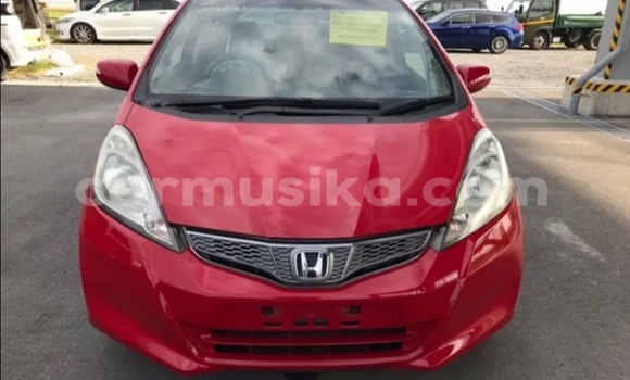 Nunua Ilio tumika Honda Fit Nyekundu Gari ndani ya Beitbridge nchini Matabeleland Kusini Nunua Ilio tumika Honda Fit Nyekundu Gari ndani ya Beitbridge nchini Matabeleland Kusini