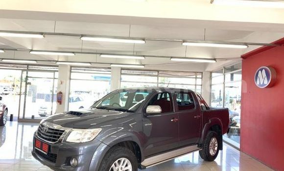 Tenga Tsaru Toyota Hilux Sirivha Mota in Beitbridge in Matabeleland South Tenga Tsaru Toyota Hilux Sirivha Mota in Beitbridge in Matabeleland South