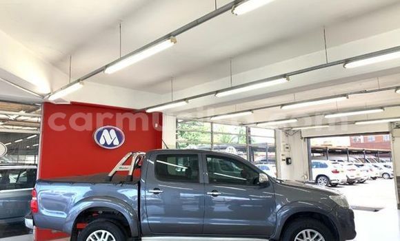 Tenga Tsaru Toyota Hilux Sirivha Mota in Beitbridge in Matabeleland South Tenga Tsaru Toyota Hilux Sirivha Mota in Beitbridge in Matabeleland South