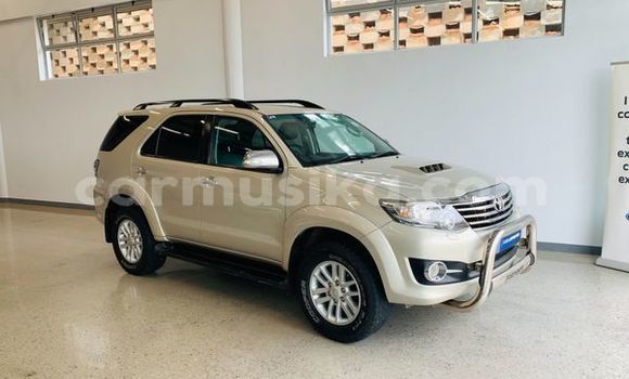Buy Used Toyota Fortuner Silver Car in Beitbridge in Matabeleland South