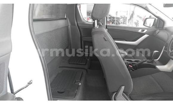 Acheter Occasion Voiture Mazda BT-50 Blanc à Bulawayo, Bulawayo Acheter Occasion Voiture Mazda BT-50 Blanc à Bulawayo, Bulawayo