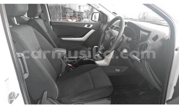 Acheter Occasion Voiture Mazda BT-50 Blanc à Bulawayo, Bulawayo Acheter Occasion Voiture Mazda BT-50 Blanc à Bulawayo, Bulawayo