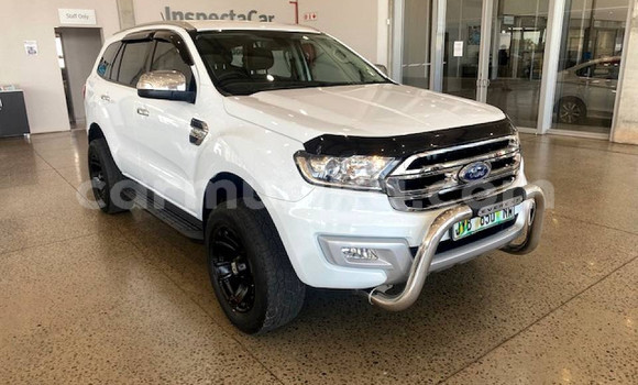 Tenga Tsaru Ford Everest Chena Mota in Beitbridge in Matabeleland South Tenga Tsaru Ford Everest Chena Mota in Beitbridge in Matabeleland South