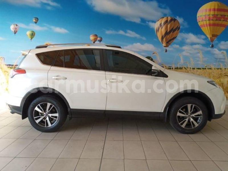 Big with watermark toyota rav4 matabeleland south beitbridge 25949