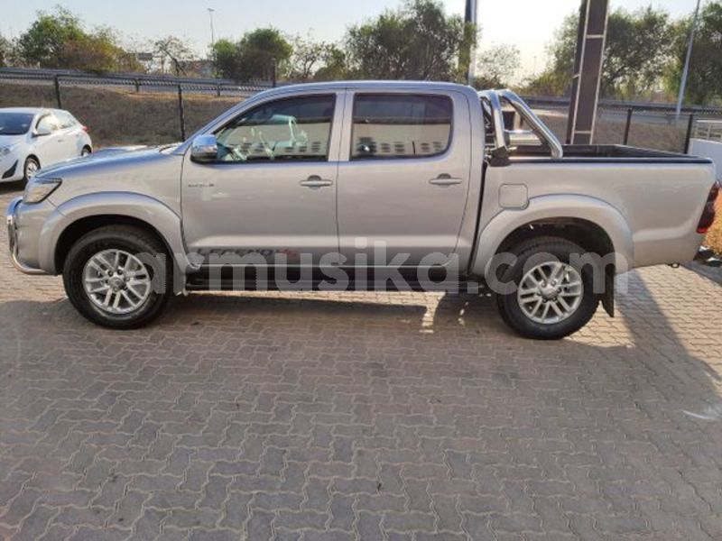 Big with watermark toyota hilux matabeleland south beitbridge 25950