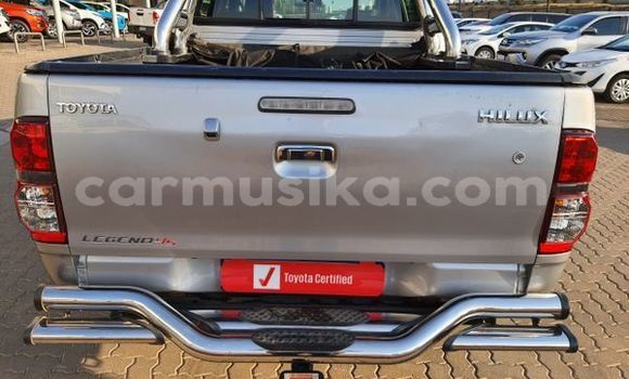 Buy Used Toyota Hilux Silver Car in Beitbridge in Matabeleland South Buy Used Toyota Hilux Silver Car in Beitbridge in Matabeleland South