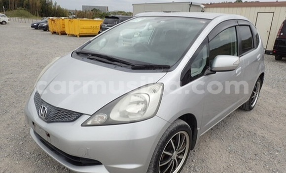 Buy Used Honda Fit Silver Car in Beitbridge in Matabeleland South