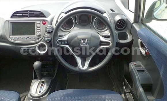 Buy Used Honda Fit Silver Car in Beitbridge in Matabeleland South Buy Used Honda Fit Silver Car in Beitbridge in Matabeleland South