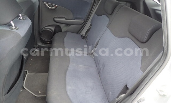 Buy Used Honda Fit Silver Car in Beitbridge in Matabeleland South Buy Used Honda Fit Silver Car in Beitbridge in Matabeleland South