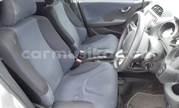 Buy Used Honda Fit Silver Car in Beitbridge in Matabeleland South Buy Used Honda Fit Silver Car in Beitbridge in Matabeleland South