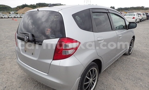 Buy Used Honda Fit Silver Car in Beitbridge in Matabeleland South Buy Used Honda Fit Silver Car in Beitbridge in Matabeleland South