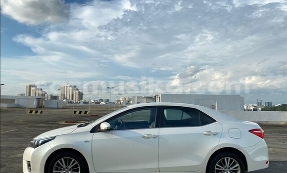 Acheter Occasion Voiture Toyota Corolla Blanc à Beitbridge, Matabeleland South Acheter Occasion Voiture Toyota Corolla Blanc à Beitbridge, Matabeleland South