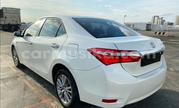 Acheter Occasion Voiture Toyota Corolla Blanc à Beitbridge, Matabeleland South Acheter Occasion Voiture Toyota Corolla Blanc à Beitbridge, Matabeleland South