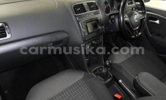 Acheter Occasion Voiture Volkswagen Polo Bleu à Beitbridge, Matabeleland South Acheter Occasion Voiture Volkswagen Polo Bleu à Beitbridge, Matabeleland South