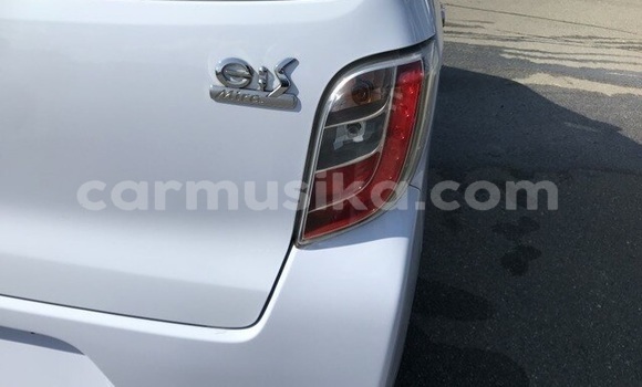 Buy Used Daihatsu MAX White Car in Beitbridge in Matabeleland South Buy Used Daihatsu MAX White Car in Beitbridge in Matabeleland South