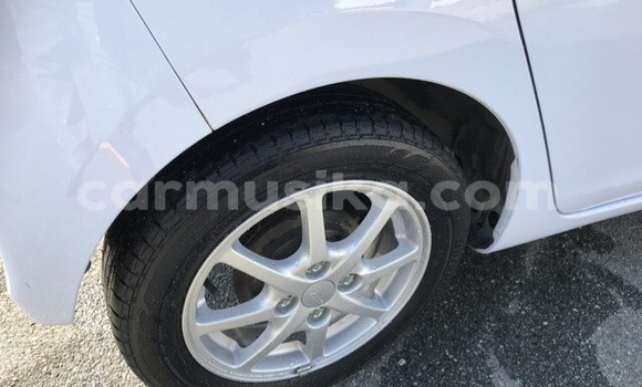 Buy Used Daihatsu MAX White Car in Beitbridge in Matabeleland South Buy Used Daihatsu MAX White Car in Beitbridge in Matabeleland South