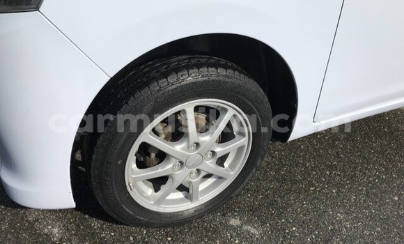 Buy Used Daihatsu MAX White Car in Beitbridge in Matabeleland South Buy Used Daihatsu MAX White Car in Beitbridge in Matabeleland South