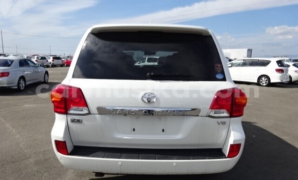 Tenga Tsaru Toyota Land Cruiser Prado Chena Mota in Beitbridge in Matabeleland South Tenga Tsaru Toyota Land Cruiser Prado Chena Mota in Beitbridge in Matabeleland South