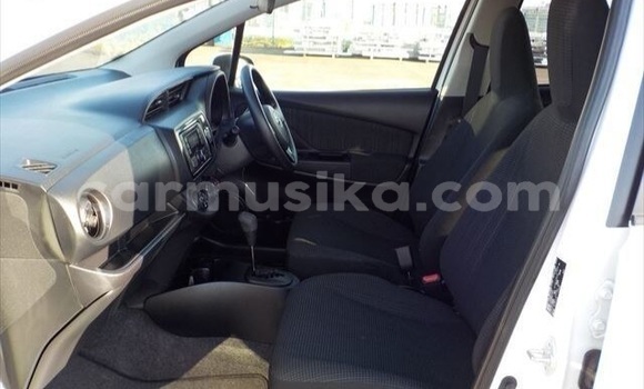 Buy Used Toyota Vitz White Car in Beitbridge in Matabeleland South Buy Used Toyota Vitz White Car in Beitbridge in Matabeleland South