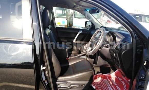 Nunua Ilio tumika Toyota Land Cruiser Prado Nyeusi Gari ndani ya Beitbridge nchini Matabeleland Kusini Nunua Ilio tumika Toyota Land Cruiser Prado Nyeusi Gari ndani ya Beitbridge nchini Matabeleland Kusini
