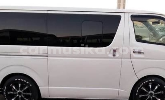 Tenga Tsaru Toyota Hiace Chena Mota in Beitbridge in Matabeleland South Tenga Tsaru Toyota Hiace Chena Mota in Beitbridge in Matabeleland South