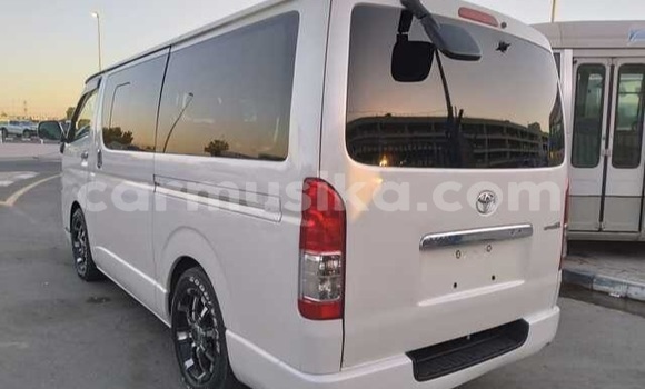 Tenga Tsaru Toyota Hiace Chena Mota in Beitbridge in Matabeleland South Tenga Tsaru Toyota Hiace Chena Mota in Beitbridge in Matabeleland South